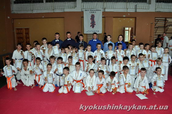 Участники турнира по киокушин карате в Массандре